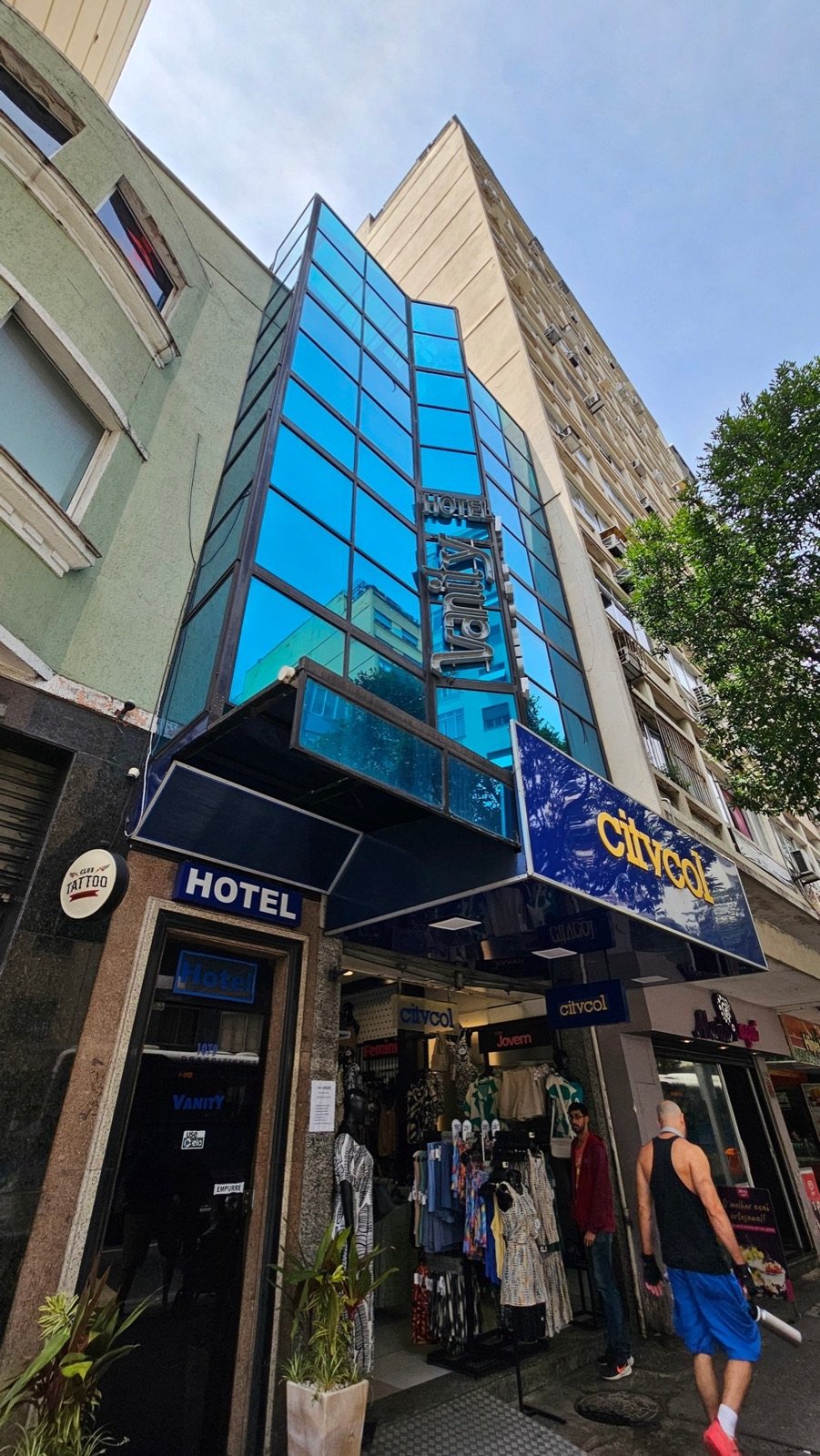 Fachada do Hotel Vanity